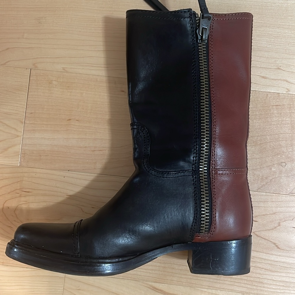 COACH Women’s Double Zipper Short Western Leather Boots - Picture 3 of 10